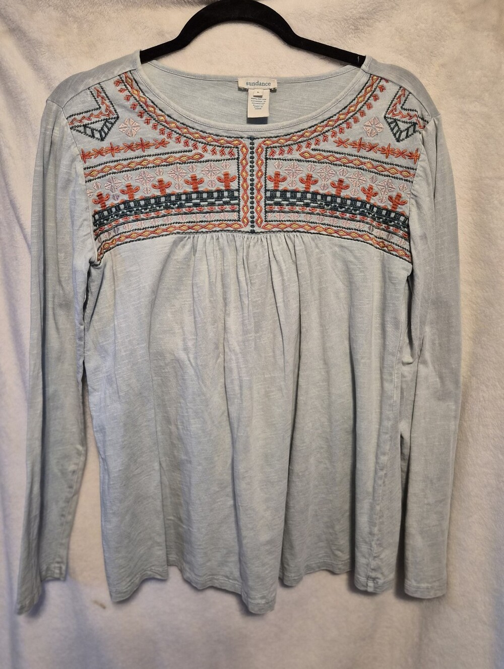 Sundance Embroidered Lightweight Long Sleeve Tee Size Large Pleats
